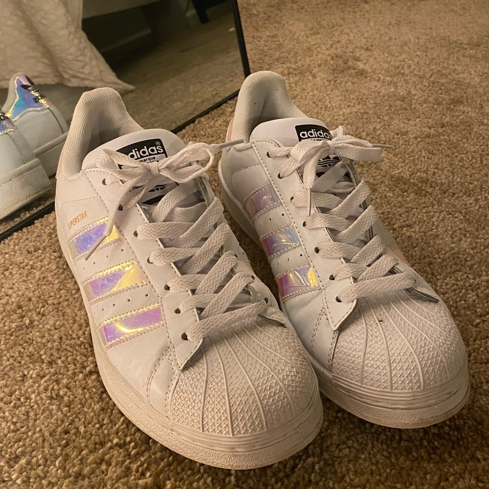 Women’s superstar sneakers